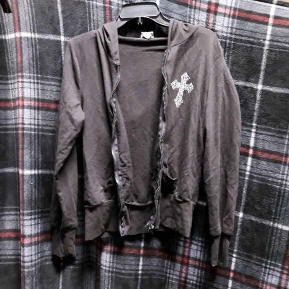 Dots Tops - 3/$30 💟 Dots size L cross hoodie size L 💚